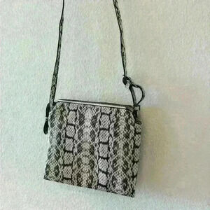 Snake skin pattern cross purse